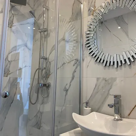 Goscinne Akwatel * Jastarnia