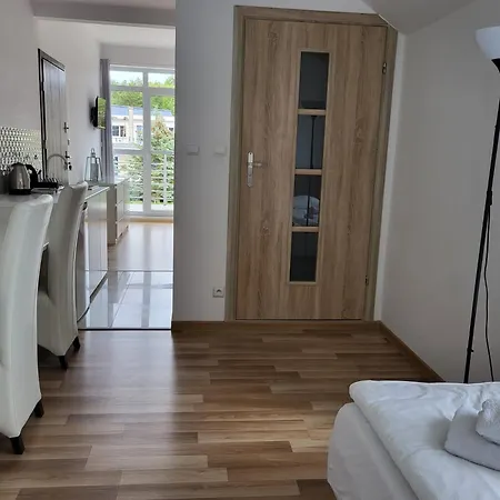 Goscinne Akwatel Privat bolig Jastarnia