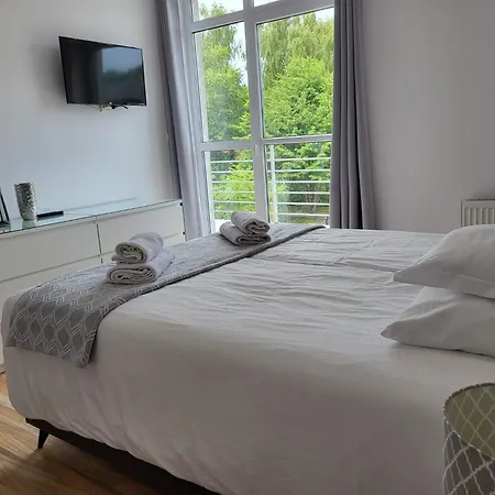Quarto em Acomodações Particulares Goscinne Akwatel *