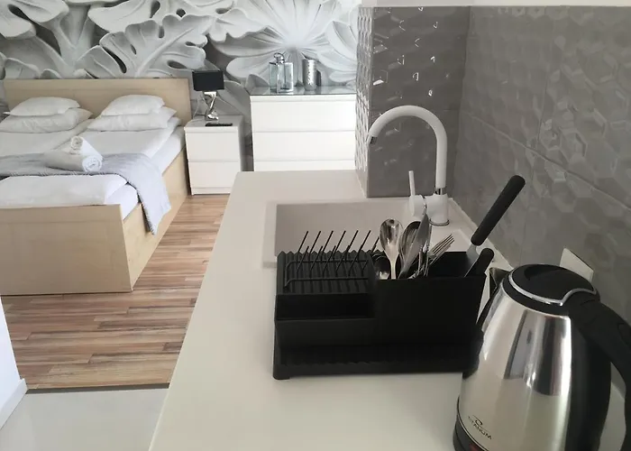 Проживание в семье Goscinne Akwatel Ястарня